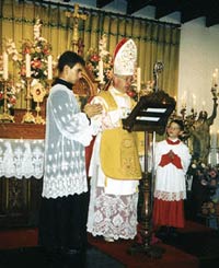 Bishop Dolan preaching in Nantes, France, 8/15/2000